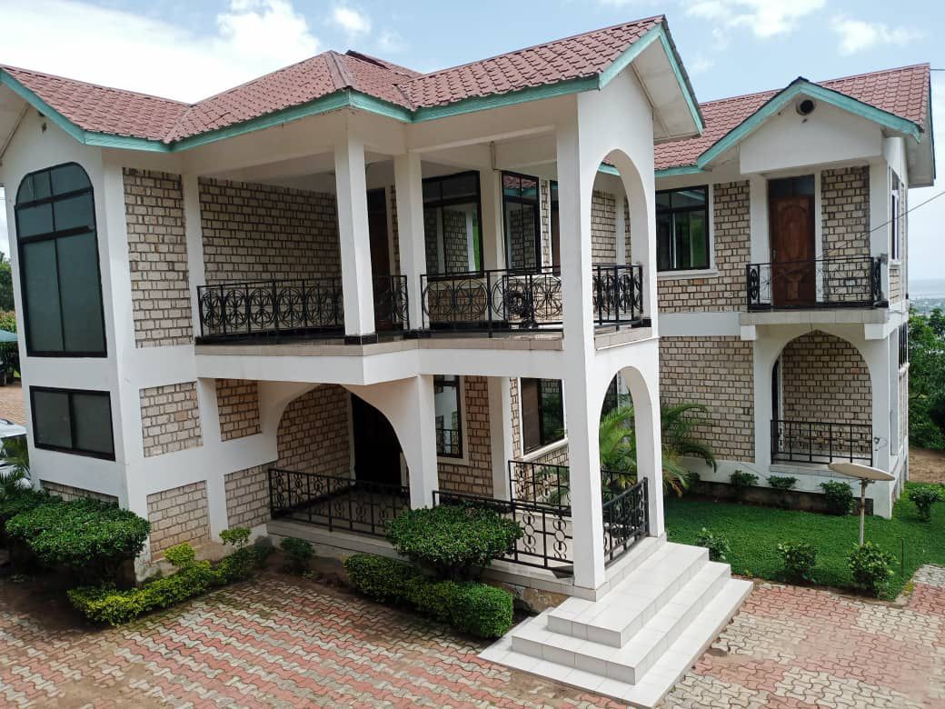 PK HILL TOP HOTEL LTD
