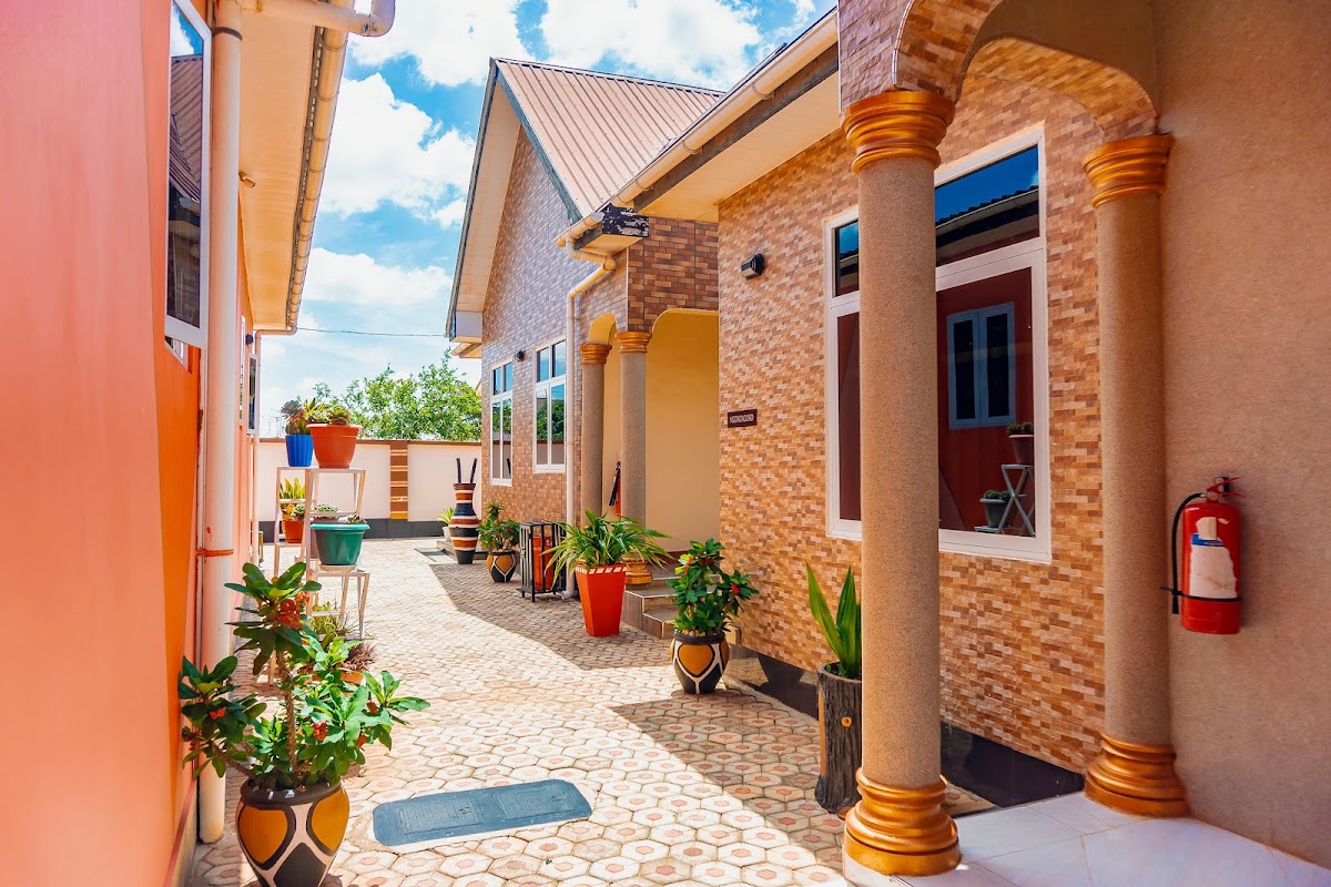 KC EXECUTIVE LODGE