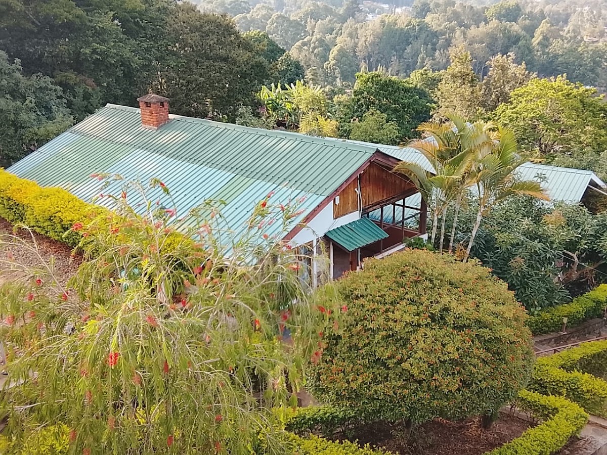 Avocado Lodge