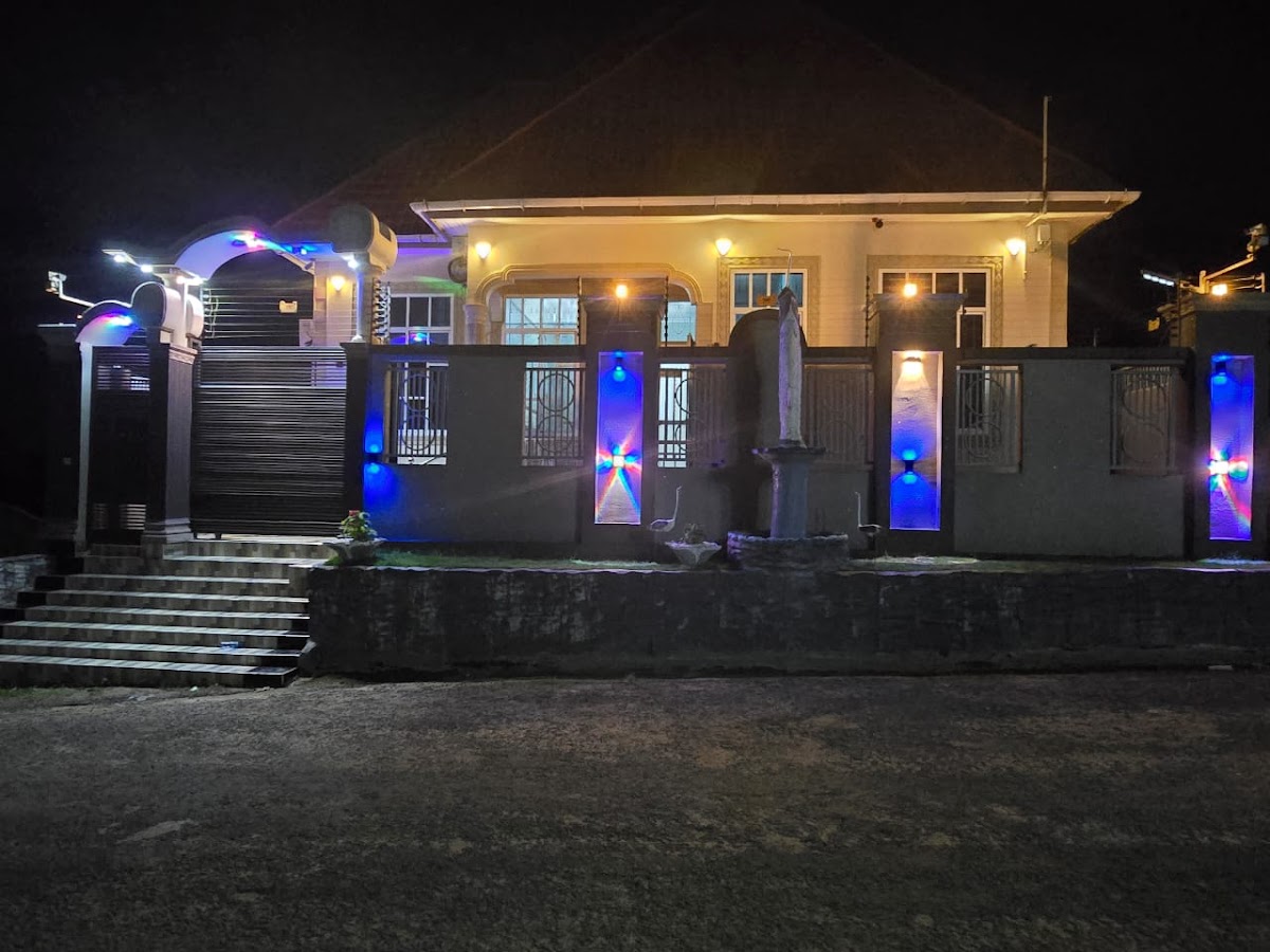 NIGO EXECUTIVE LODGE MAHENGE