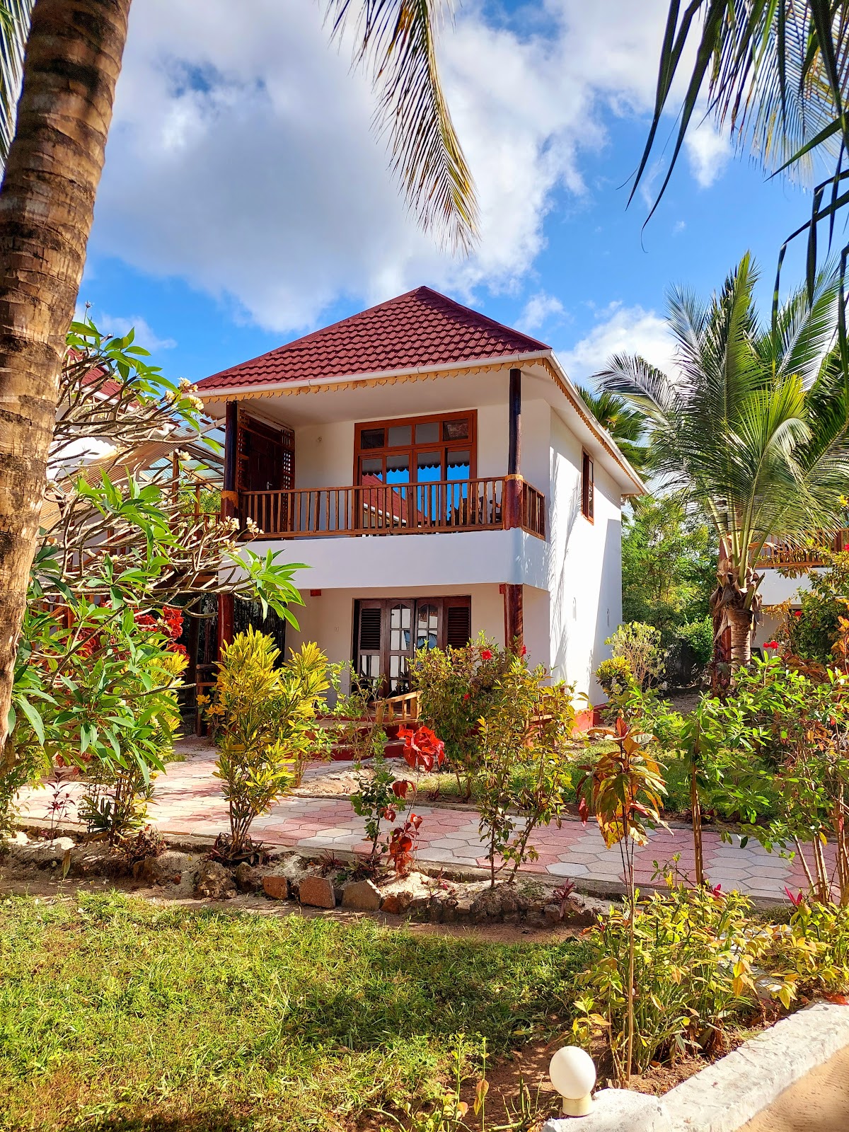 Queen of Sheba Beach Lodge