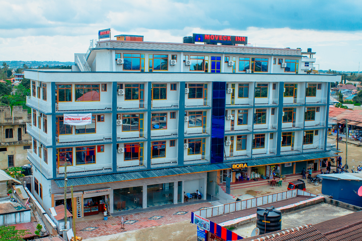 MOVECK INN KIMARA