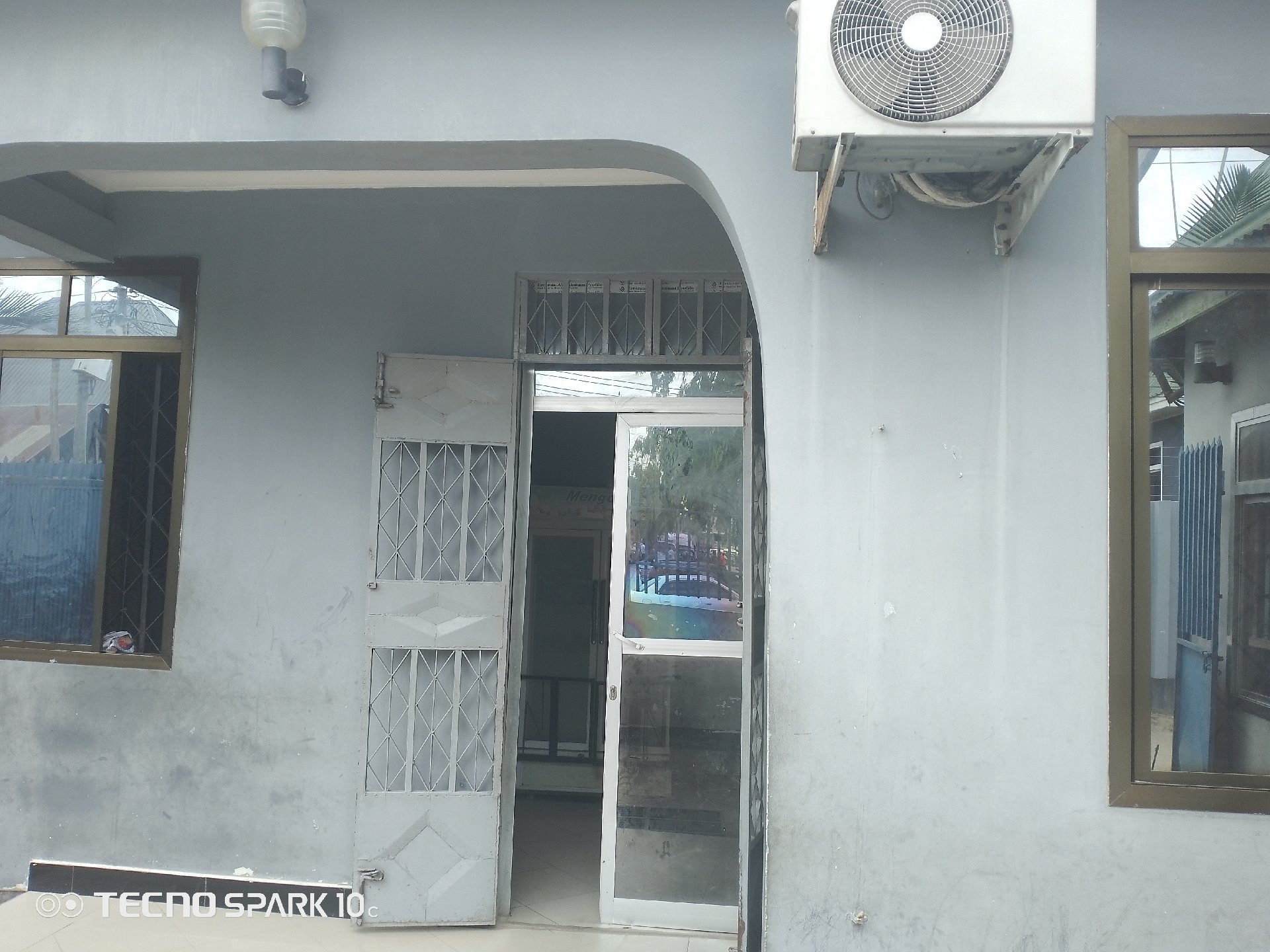 NYANDEKWA LODGE