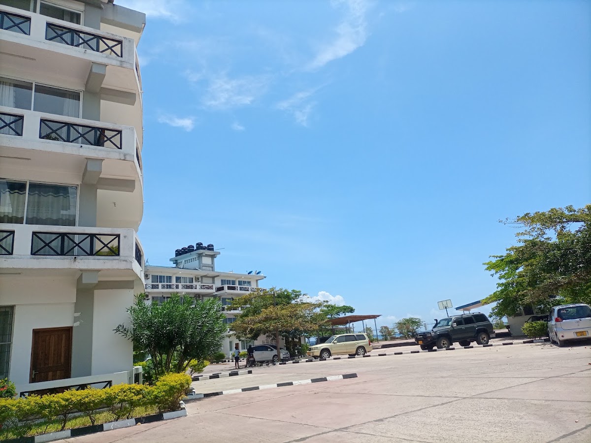 Kawe Lodge