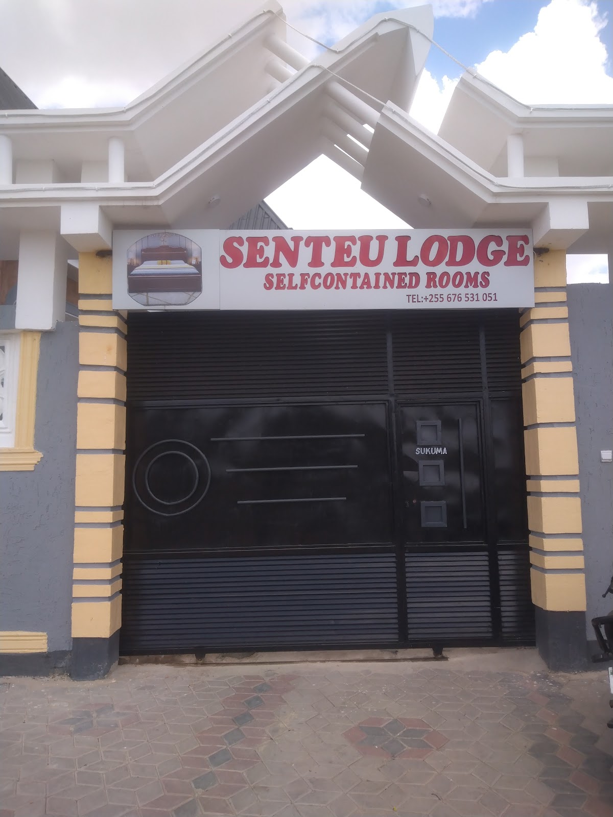 Senteu Lodge
